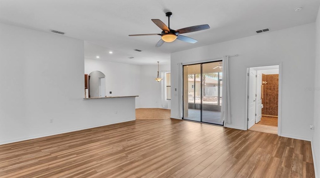 1752 Williamsburg Dr, Bartow FL  33830-6507 exterior