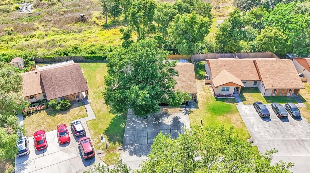 5015 Cimarron Dr, Lakeland FL  33813-2552 exterior