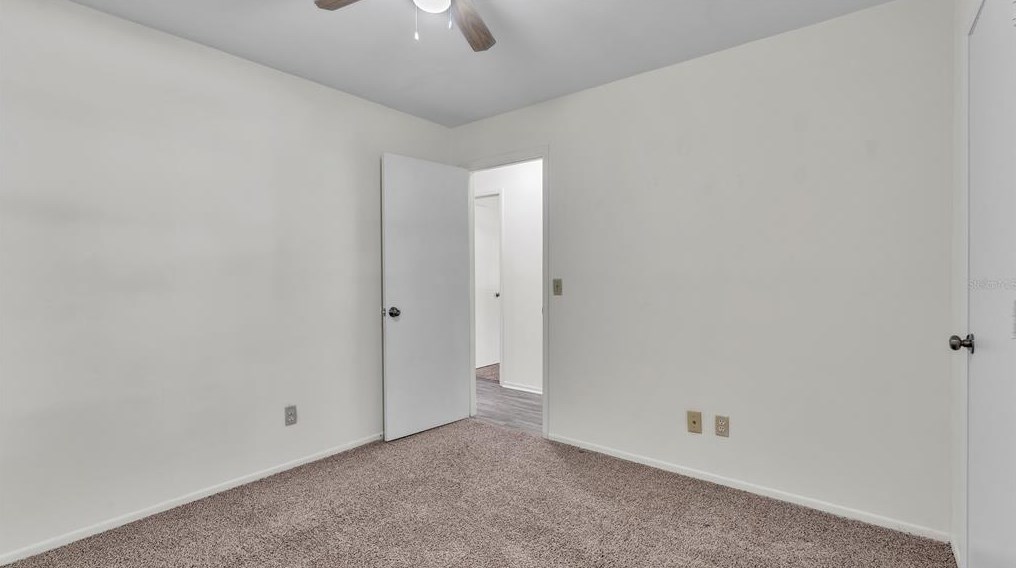 5015 Cimarron Dr, Lakeland FL  33813-2552 exterior