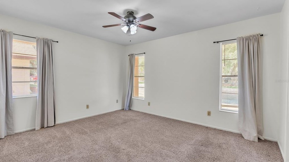 5015 Cimarron Dr, Lakeland FL  33813-2552 exterior