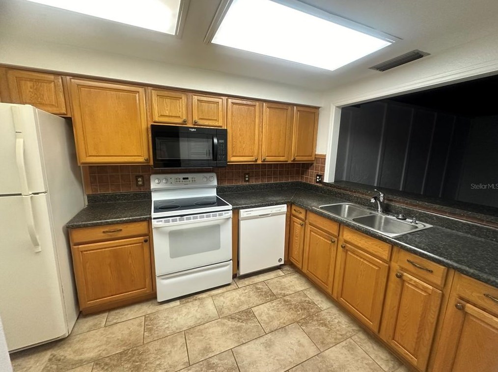 2211 9th St, Winter Haven FL  33880-4717 exterior