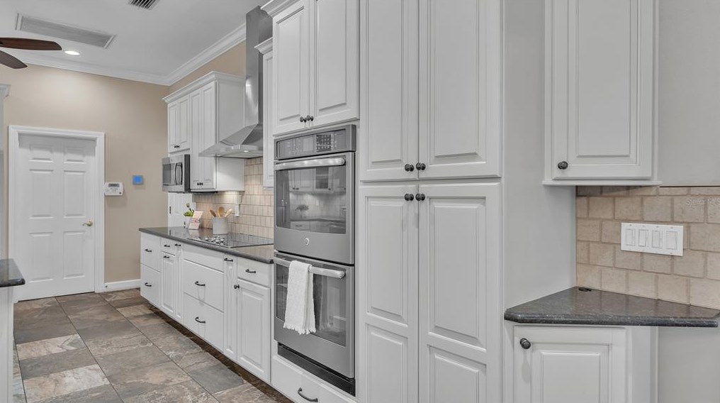 5215 Sligh Rd, Lakeland FL  33813-3067 exterior