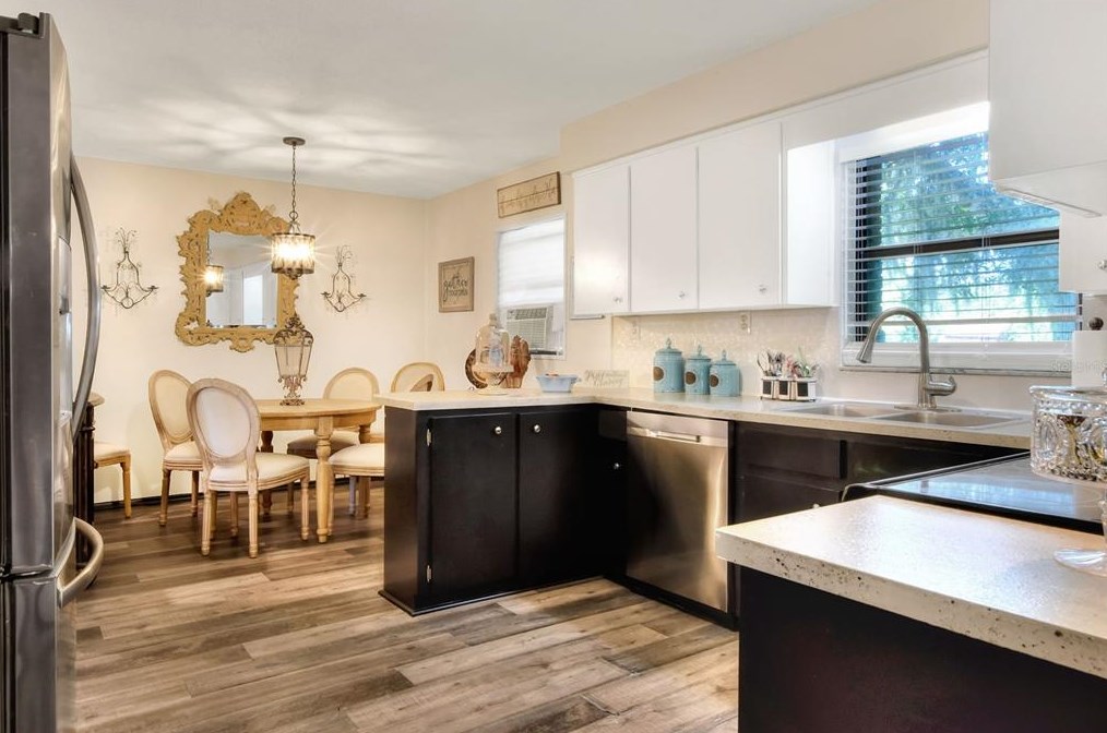 6620 Tula Ln, Lakeland FL  33809-4320 exterior