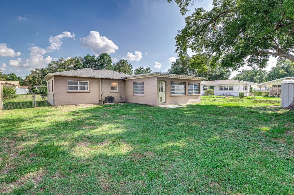 1636 Huntington St, Lakeland FL  33801-5936 exterior