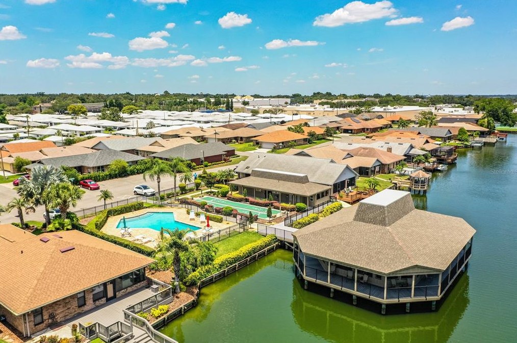 763 Martinique Cir, Lakeland FL  33803-5629 exterior