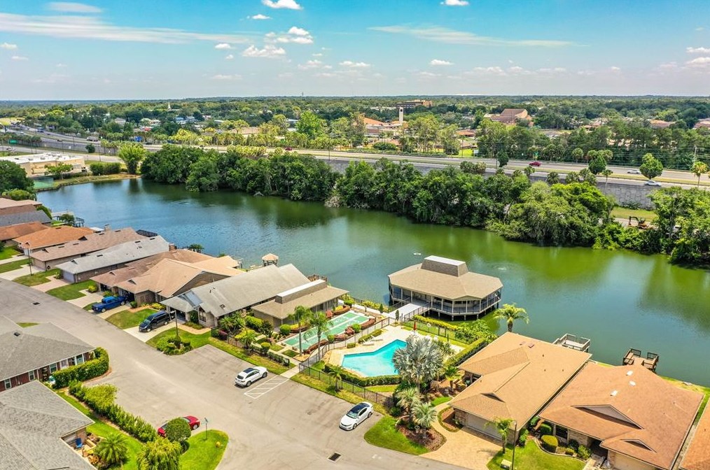 763 Martinique Cir, Lakeland FL  33803-5629 exterior