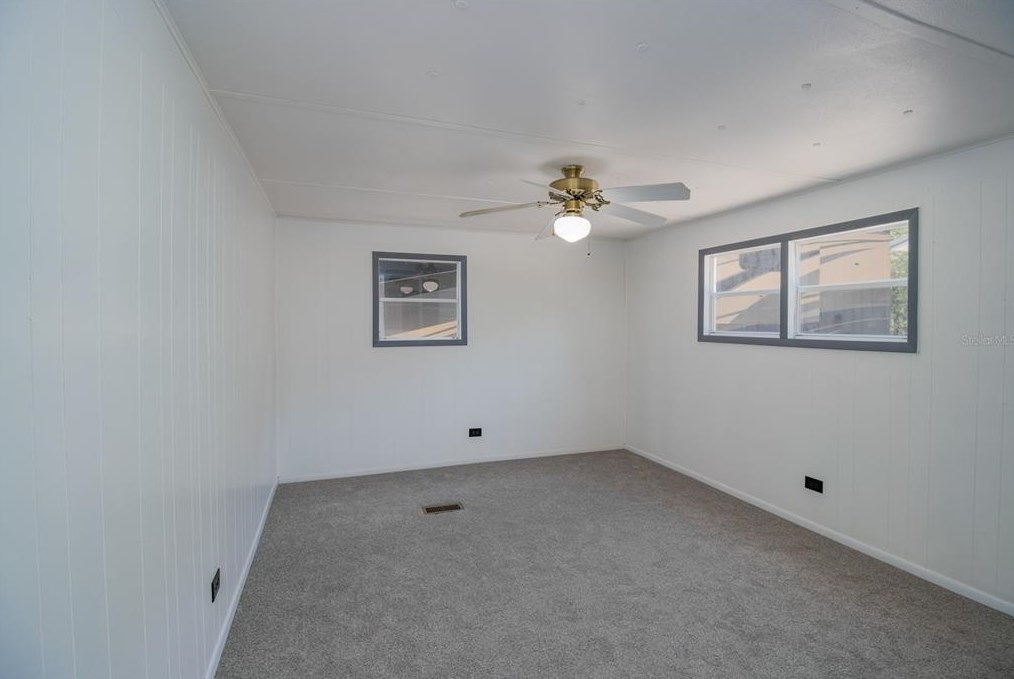 4418 Sunnyside Dr, Fruitland Park FL  34731-5609 exterior