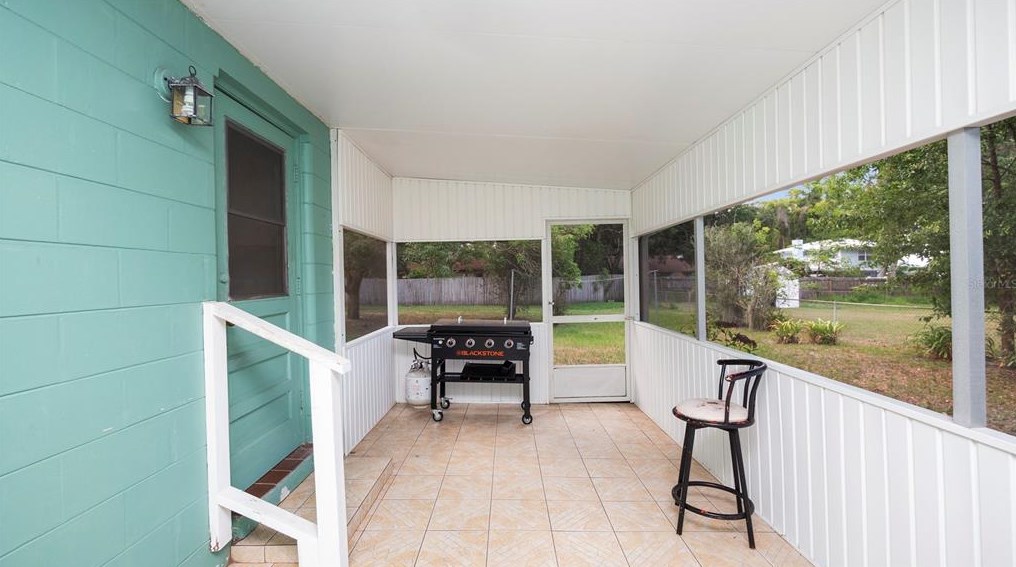 924 Lowell St, Lakeland FL  33805-3046 exterior