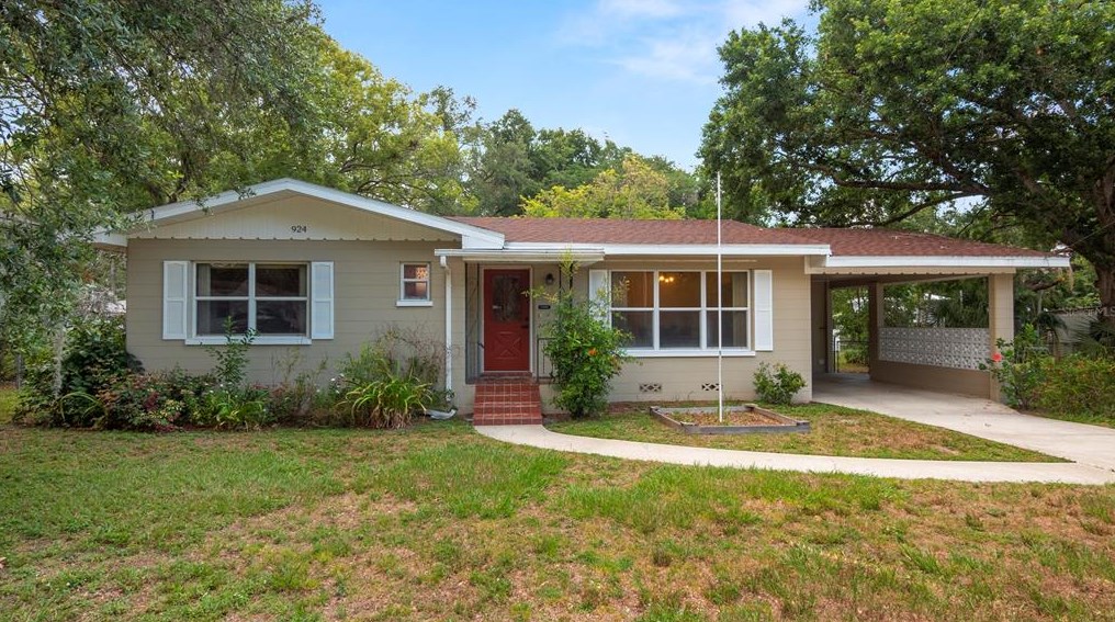 924 Lowell St, Lakeland FL  33805-3046 exterior