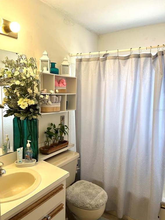 6227 Vintner Ln, Lakeland FL  33809-4167 exterior