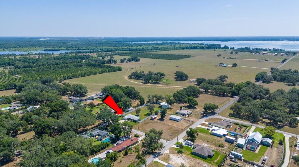 4926 Dunn Rd, Lakeland FL  33812-4233 exterior