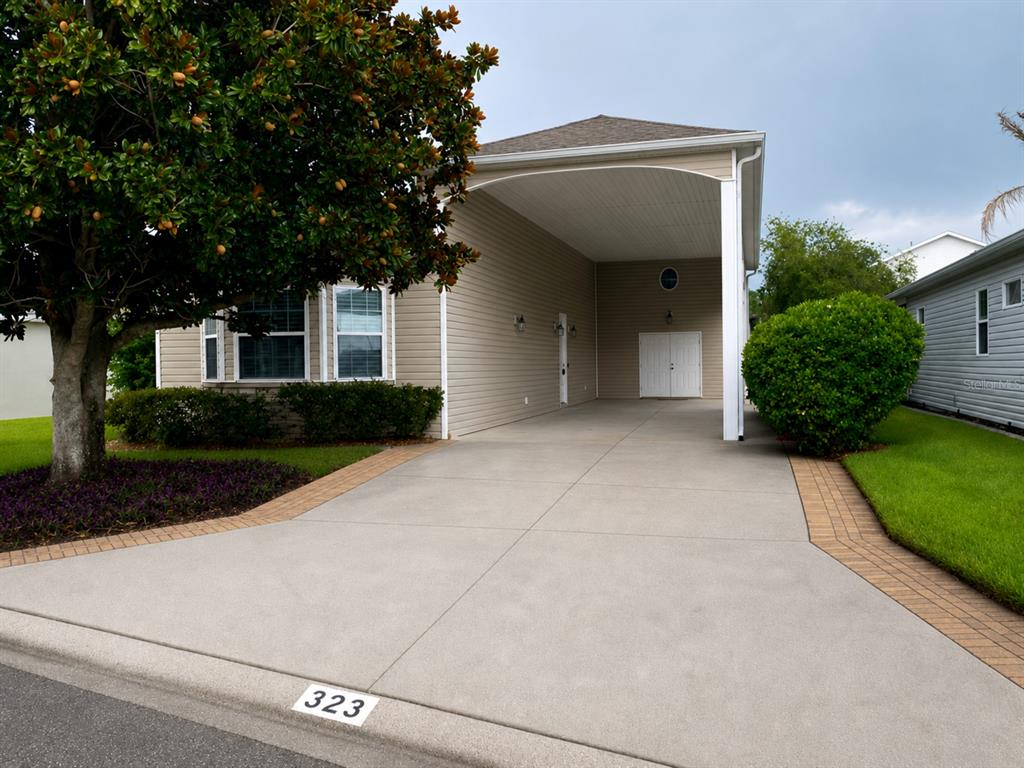 323 Travelers Dr - 323 Travelers Dr, Polk City, FL 33868 Luxury Property | Jose Angel Pina