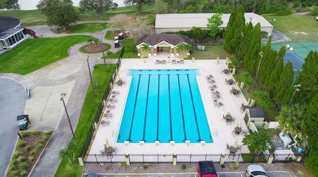 800 Osprey Lndg Dr, Lakeland FL 33813-4686 exterior