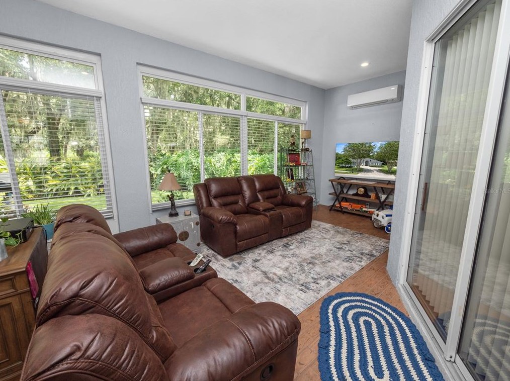 800 Osprey Lndg Dr, Lakeland FL 33813-4686 exterior