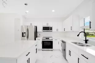 1896 12th St, Orange City, FL 32763 - Photo 11