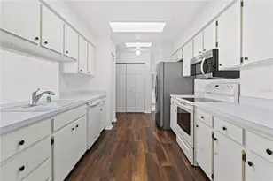 1618 Birchwood Loop, Lakeland, FL 33811 - Photo 11