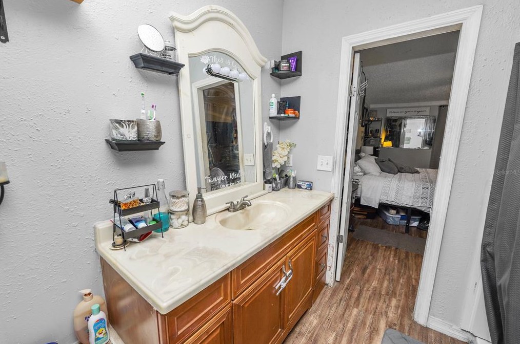 7124 Gln Mdw Dr, Lakeland FL 33810-5895 exterior