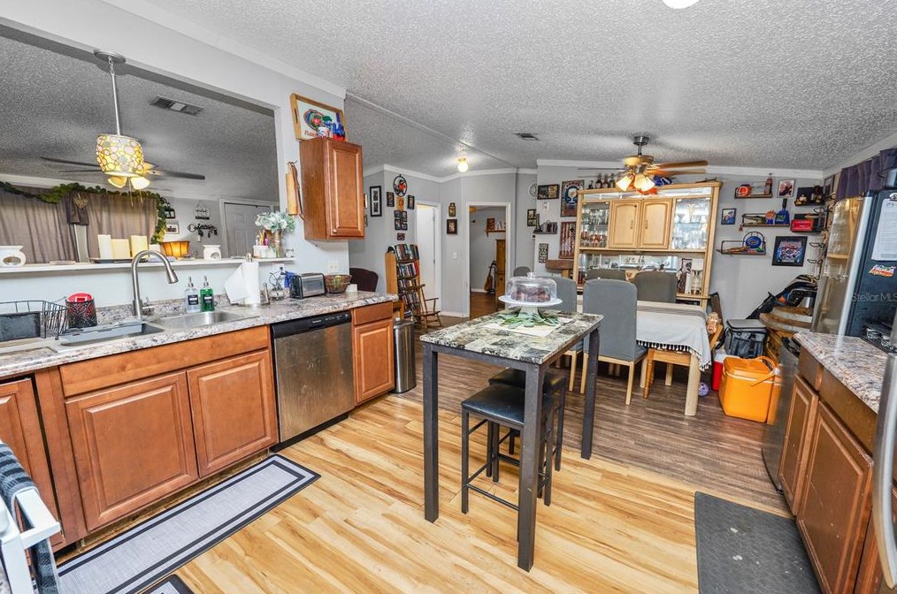 7124 Gln Mdw Dr, Lakeland FL 33810-5895 exterior