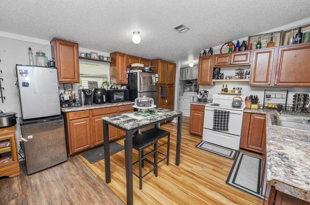 7124 Gln Mdw Dr, Lakeland FL 33810-5895 exterior