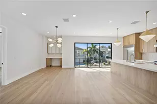 116 Wimbledon Ct, Redington Shores, FL 33708 - Photo 9
