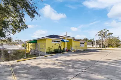 632 1st Street S, Winter Haven, FL 33880 - Photo 3