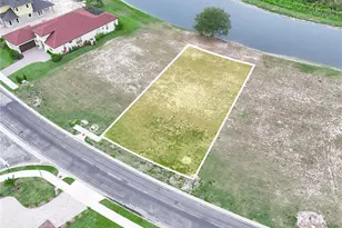 429 Adams View Ln, Auburndale, FL 33823 - Photo 1