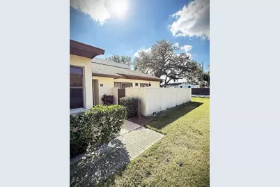 1880 N Crystal Lake Drive #28, Lakeland, FL 33801 - Photo 7