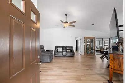 1957 Prairie Dunes Circle N, Lakeland, FL 33810 - Photo 3