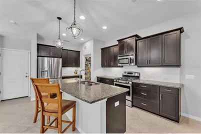 7048 White Willow Court, Sarasota, FL 34243 - Photo 9
