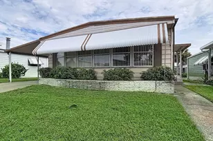 1007 Forest Lake Dr, Lakeland, FL 33809 - Photo 3