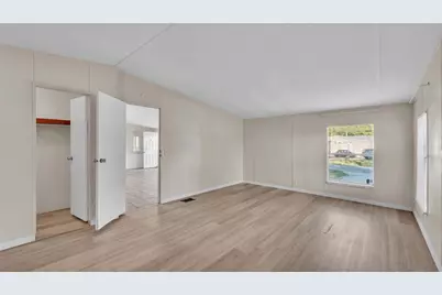 8638 Gibson Oaks Drive, Lakeland, FL 33809 - Photo 17