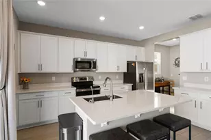 823 Folklore Ln, Haines City, FL 33844 - Photo 9