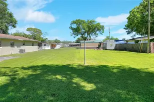 6070 Hilltop Ln E, Lakeland, FL 33809 - Photo 35