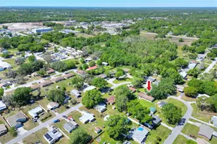 6070 Hilltop Ln E, Lakeland, FL 33809 - Photo 41