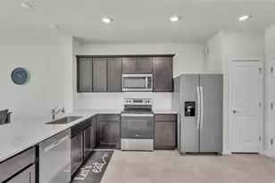 1746 Delightful Dr, Davenport, FL 33896 - Photo 9