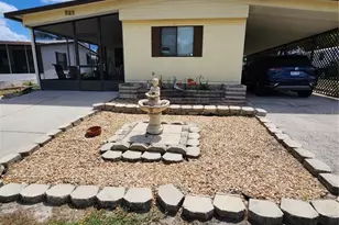 305 Monroe Dr, Lakeland, FL 33809 - Photo 1