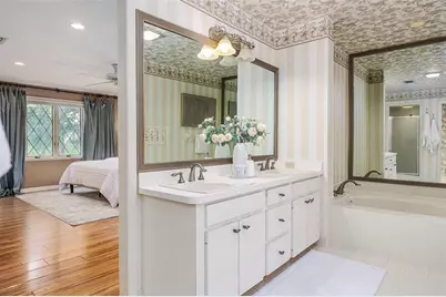 3906 Canyon Lake Point, Lakeland, FL 33813 - Photo 19