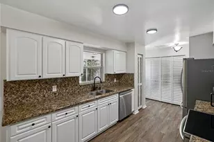 4965 Goldenview Ln, Lakeland, FL 33811 - Photo 11