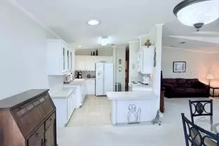 814 Forest Lake Dr, Lakeland, FL 33809 - Photo 5