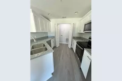 4058 Oak Loop #99, Mulberry, FL 33860 - Photo 11