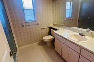 668 Jamaica Cir, Lakeland, FL 33803 - Photo 9