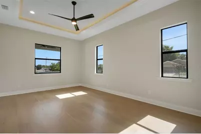 5390 Clubhouse Hills Lane, Lakeland, FL 33812 - Photo 7