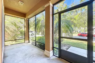 1401 Parker Den Dr, Ruskin, FL 33570 - Photo 7