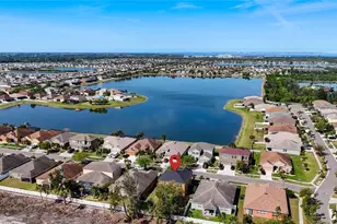 1401 Parker Den Dr, Ruskin, FL 33570 - Photo 5