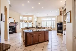 645 Whisper Woods Dr, Lakeland, FL 33813 - Photo 11