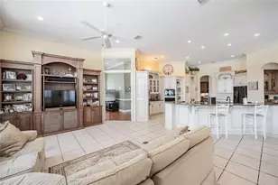 645 Whisper Woods Dr, Lakeland, FL 33813 - Photo 13