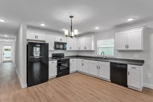 1242 Dorothy St, Lakeland, FL 33815 - Photo 5