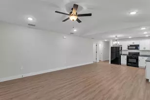 1242 Dorothy St, Lakeland, FL 33815 - Photo 3