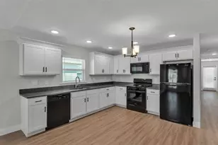 1246 Dorothy St, Lakeland, FL 33815 - Photo 5