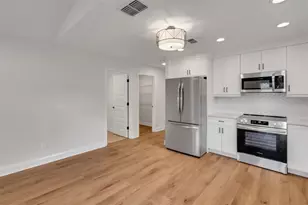 1246 Dorothy St, Lakeland, FL 33815 - Photo 9